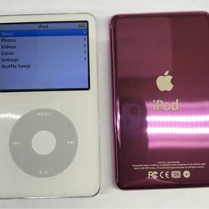 Apple iPod White and Red MP3 Player